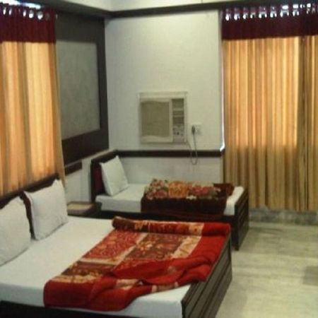 Hotel Ambaji International Ranpur Екстериор снимка