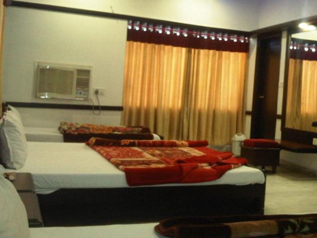 Hotel Ambaji International Ranpur Екстериор снимка